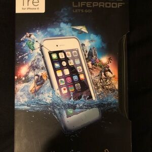 LifeProof fre Case for iPhone 6 in White
